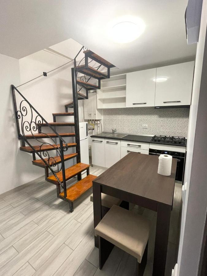 Апартаменти Casa Dan Бузеу Екстер'єр фото